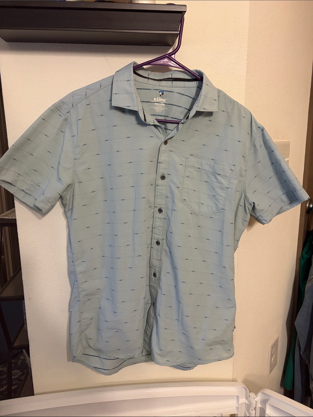 Kuhl Mens Short Sleeve Button Front Shirt Medium One Pocket Light Blue Striped